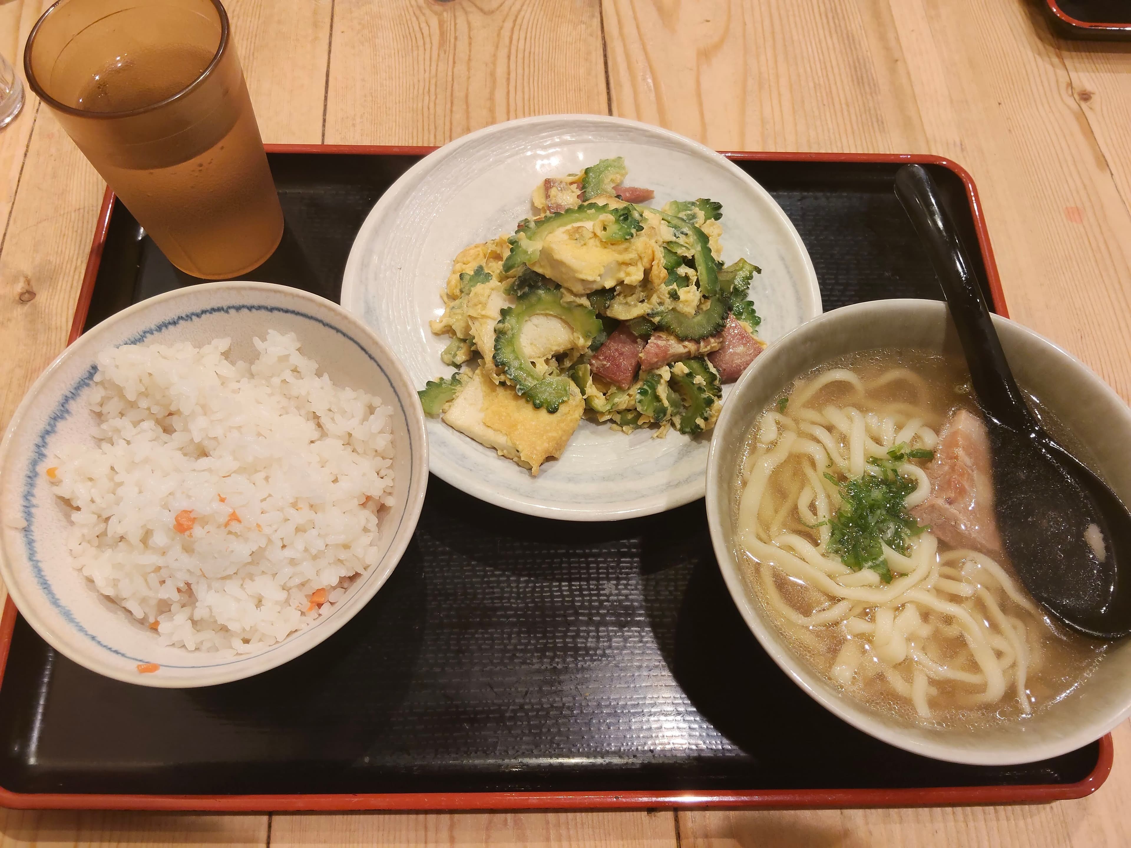 東京で食べ歩いた4日間|池袋の沖縄料理からナマステ・インディアへ